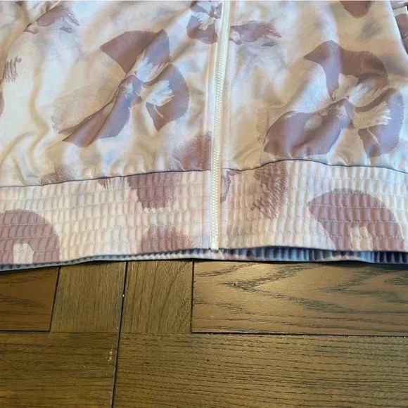 ADIDAS Girls Sz XL Gorgeous Mauve Flower Pattern Track Jacket NWT - Picture 4 of 6